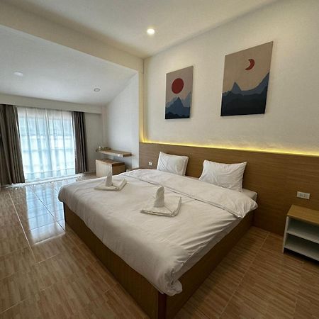 Midnight Blue Guesthouse Луанг Прабанг Екстериор снимка