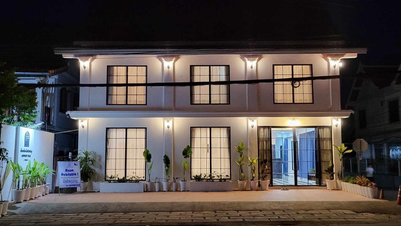 Midnight Blue Guesthouse Луанг Прабанг Екстериор снимка