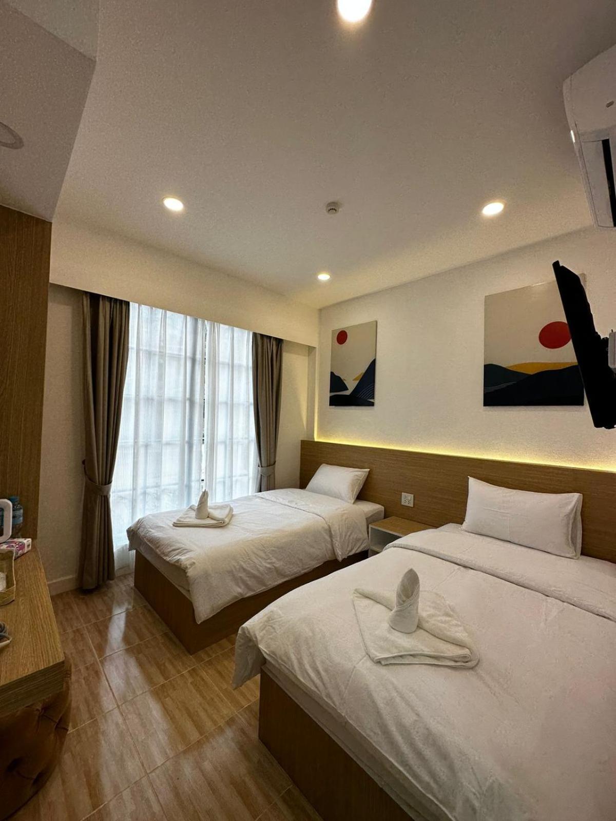 Midnight Blue Guesthouse Луанг Прабанг Екстериор снимка