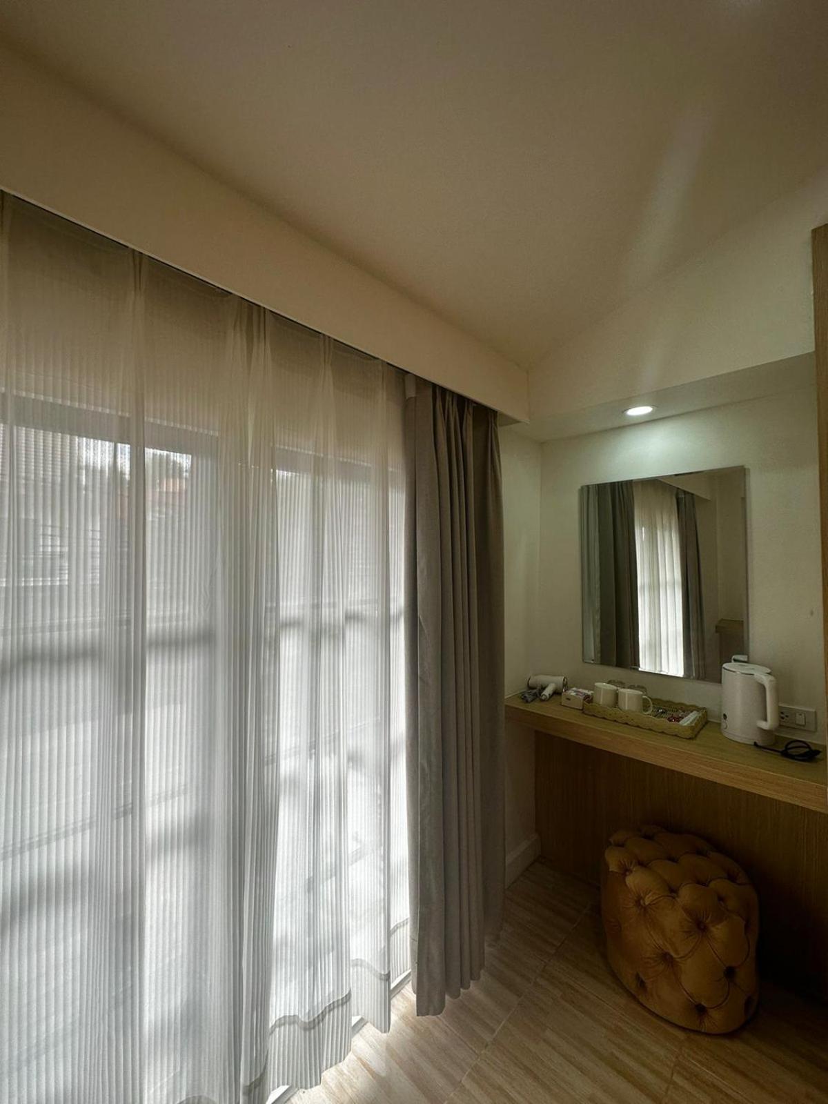 Midnight Blue Guesthouse Луанг Прабанг Екстериор снимка